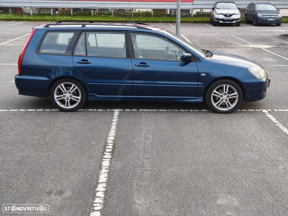 Mitsubishi Lancer SW 1.6 Intense GPL - 9