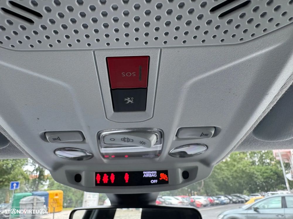 Peugeot e-208 Active Pack - 21