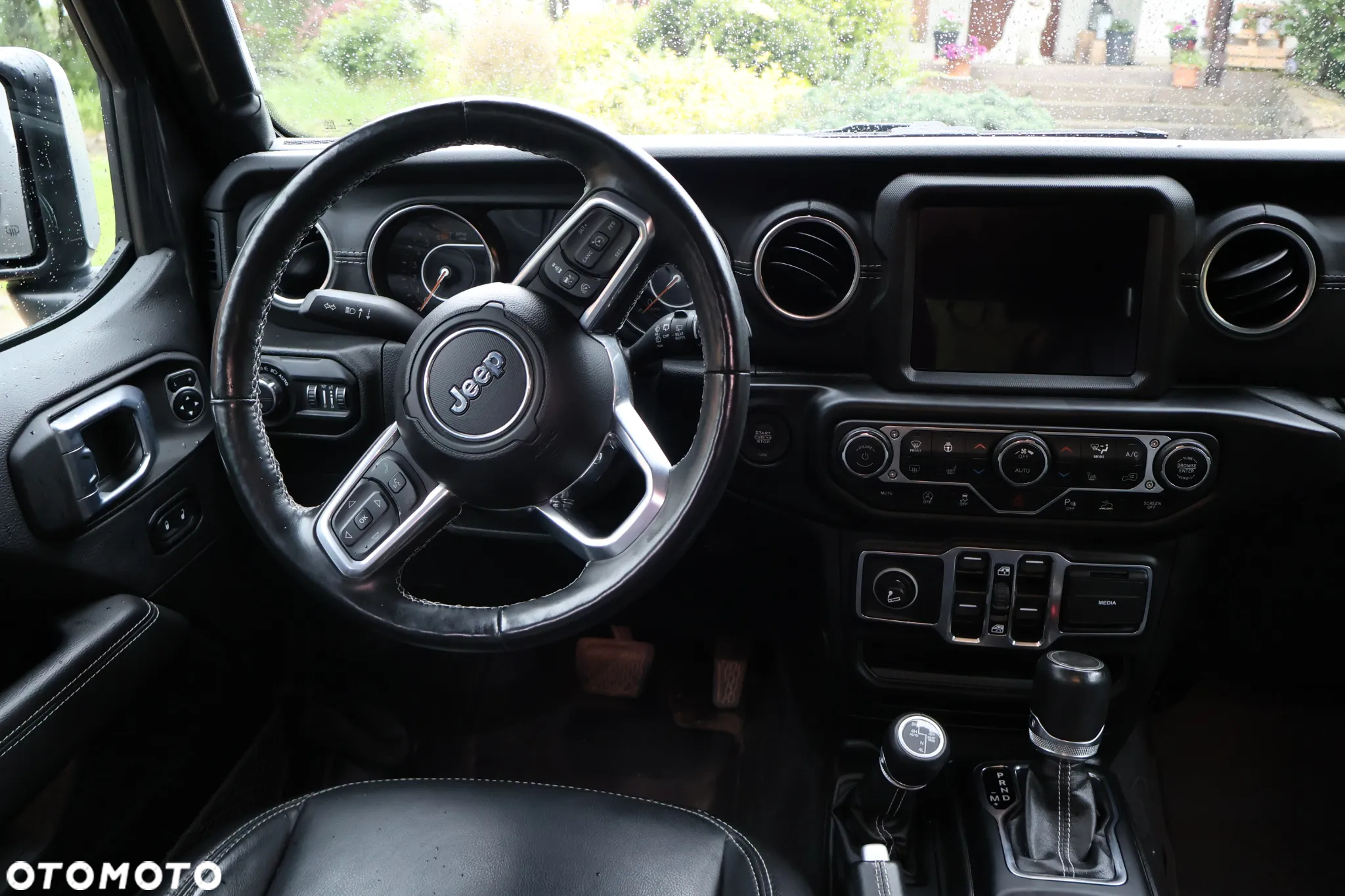 Jeep Wrangler - 16