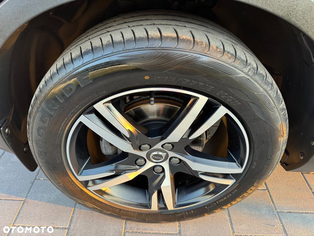 Volvo XC 40 T3 Geartronic RDesign - 19