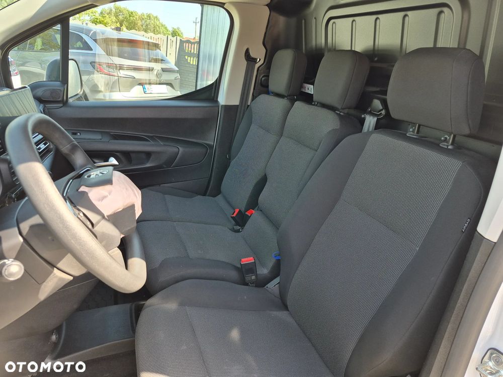 Opel COMBO - 9