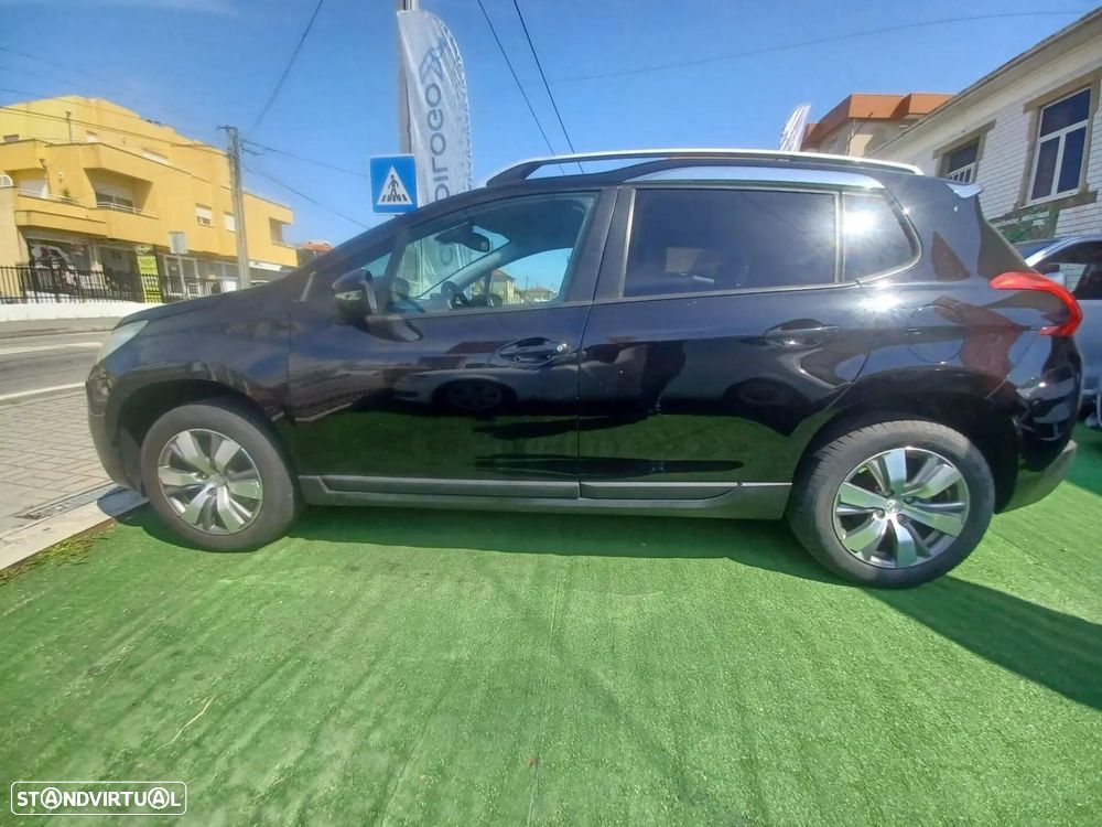 Peugeot 2008 - 8