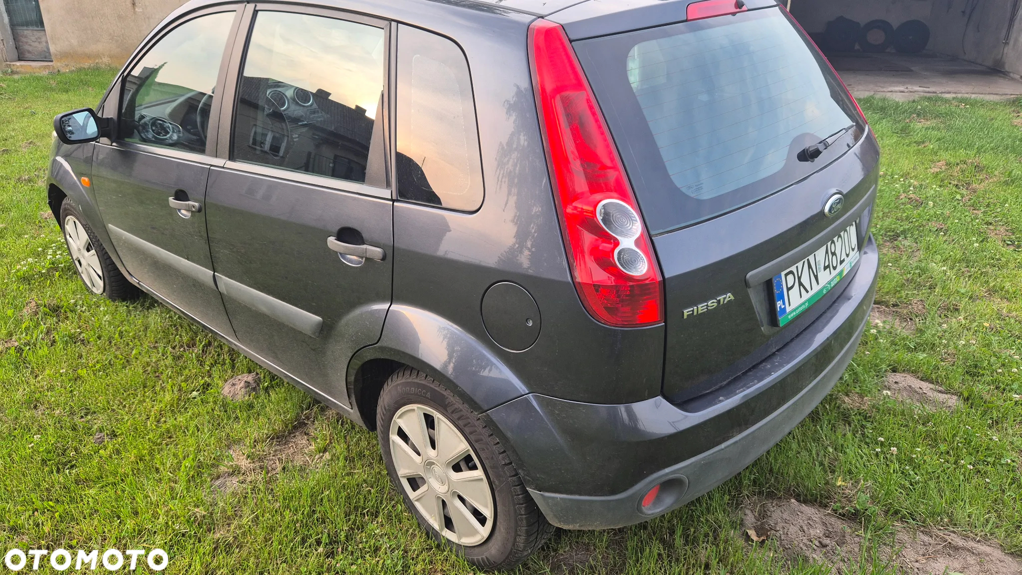 Ford Fiesta 1.3 - 4