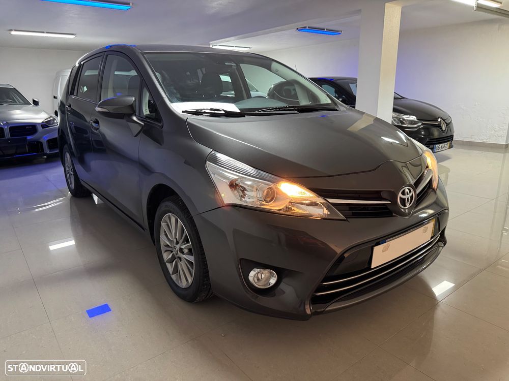 Toyota Verso 1.6 D-4D Exclusive - 28