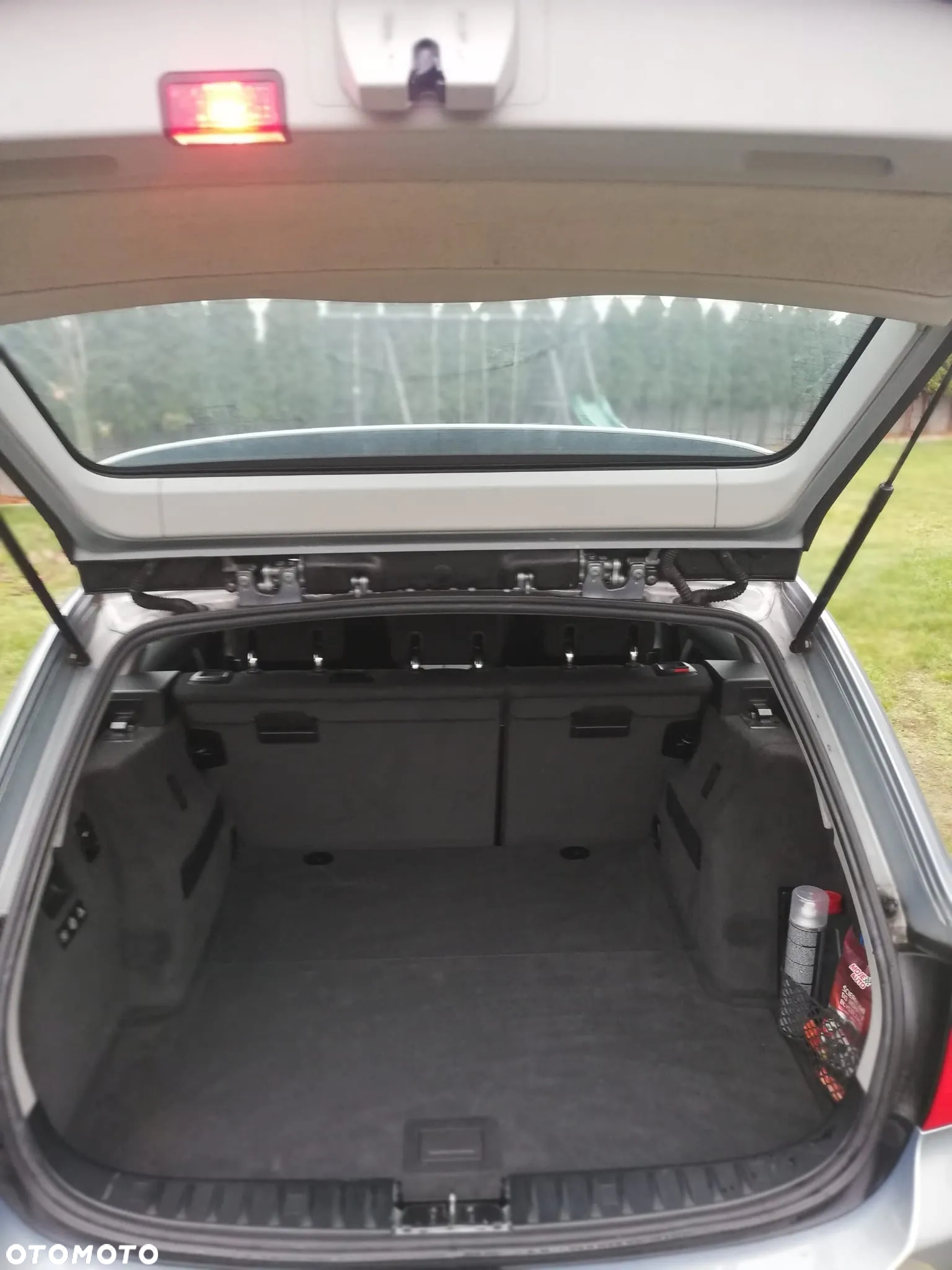 BMW Seria 3 318i - 11