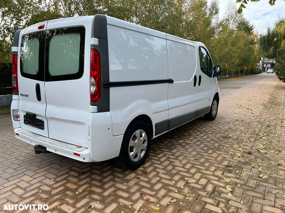 Renault Trafic Combi 2.0 L2H1 4 - 6
