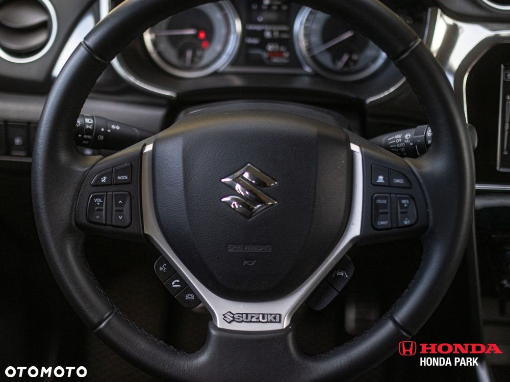 Suzuki Vitara 1.4 Boosterjet Hybrid Comfort+ "SHINKAI" - 24
