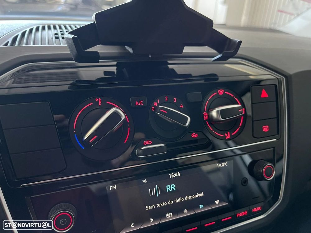 VW Cross Up! - 12