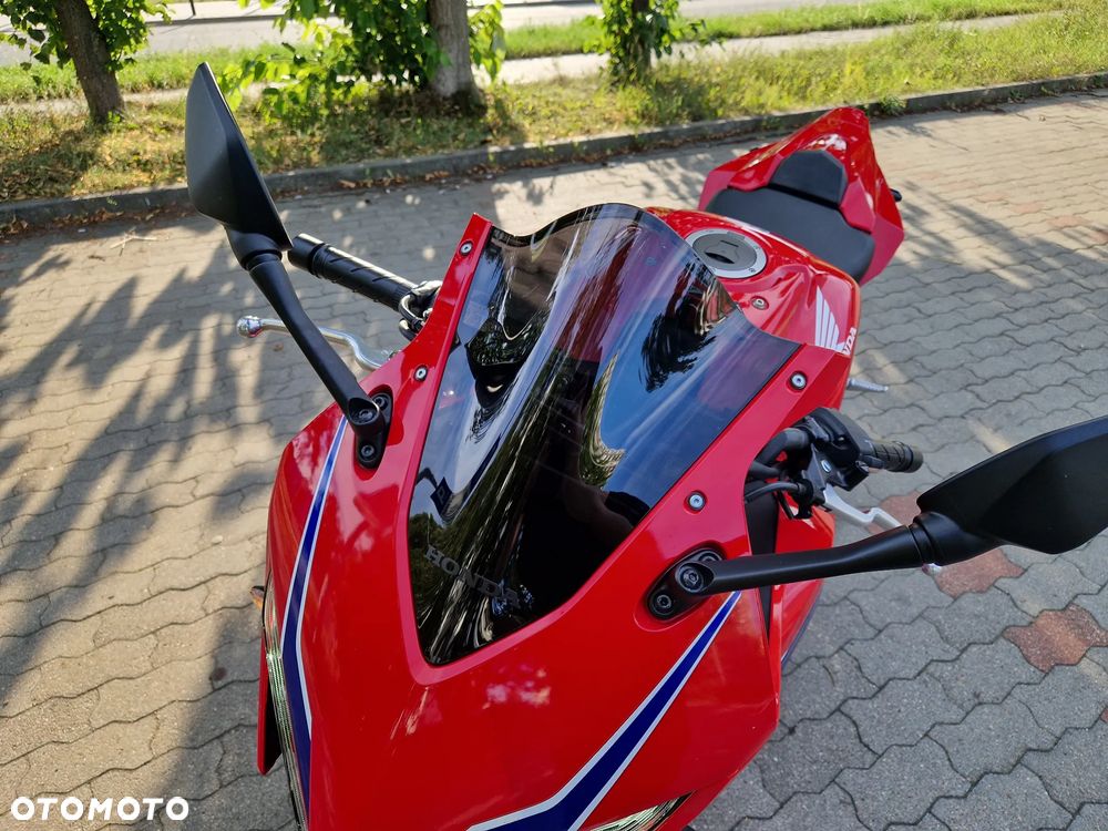 Honda CBR - 13