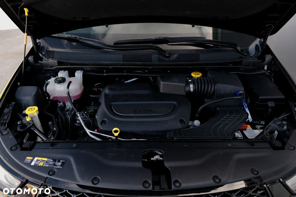 Chrysler Pacifica - 35