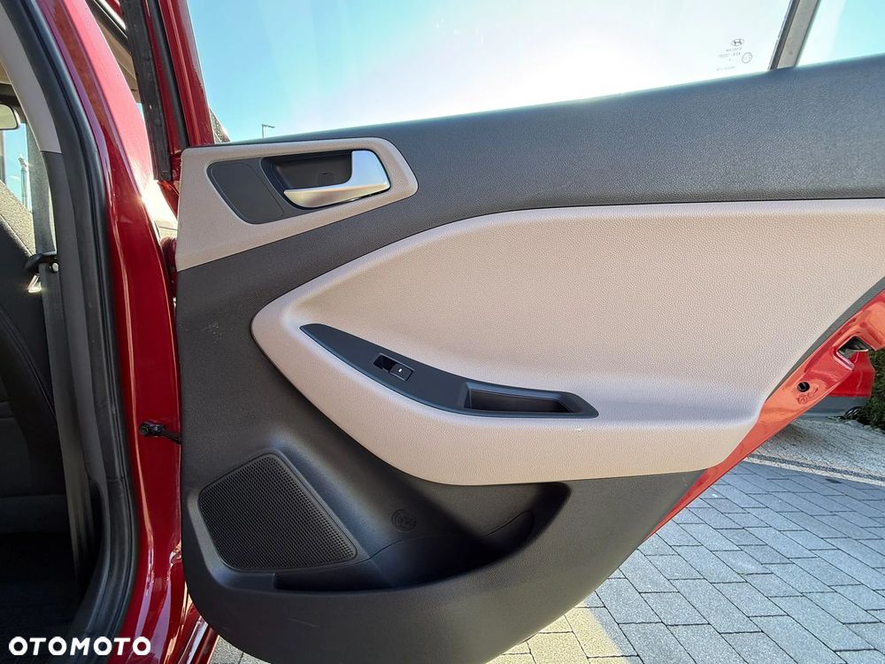 Hyundai i20 - 13