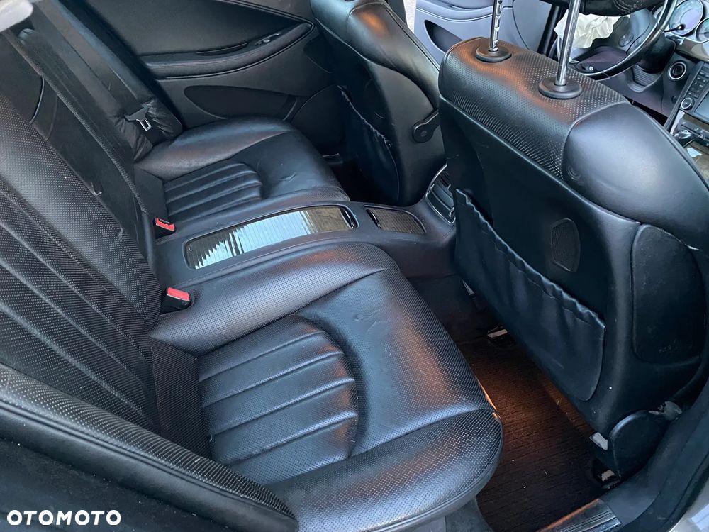 Mercedes-Benz CLS - 12