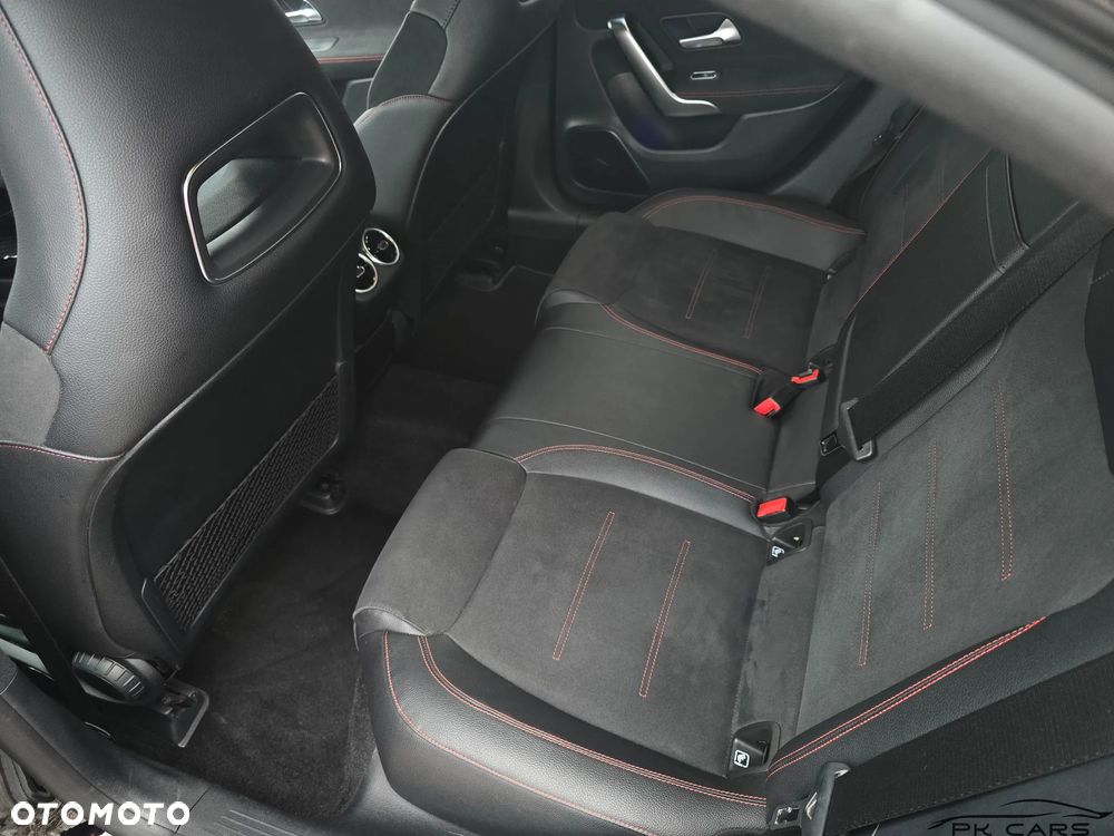 Mercedes-Benz CLA - 37