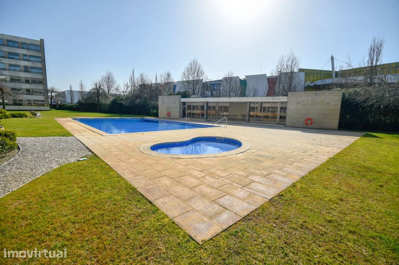 T2 | equipado | mobilado em Condomínio Privado com Piscina | Maia - Grande imagem: 3/35