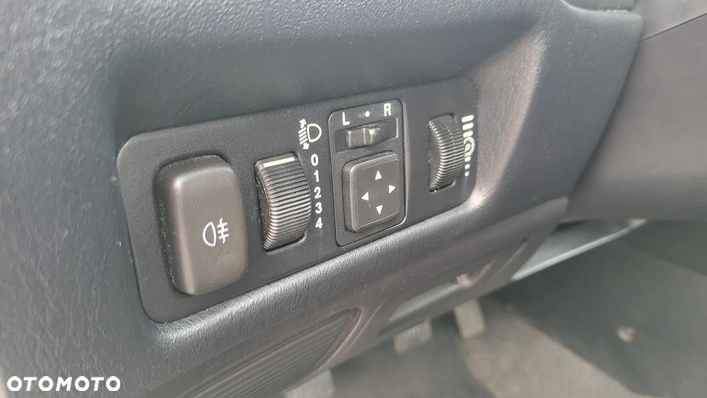 Mitsubishi Carisma 1.8 GDI Comfort - 17