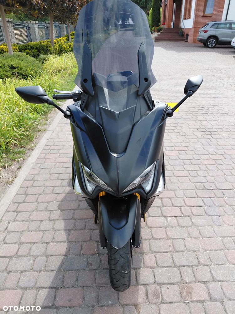 Yamaha Tmax - 8