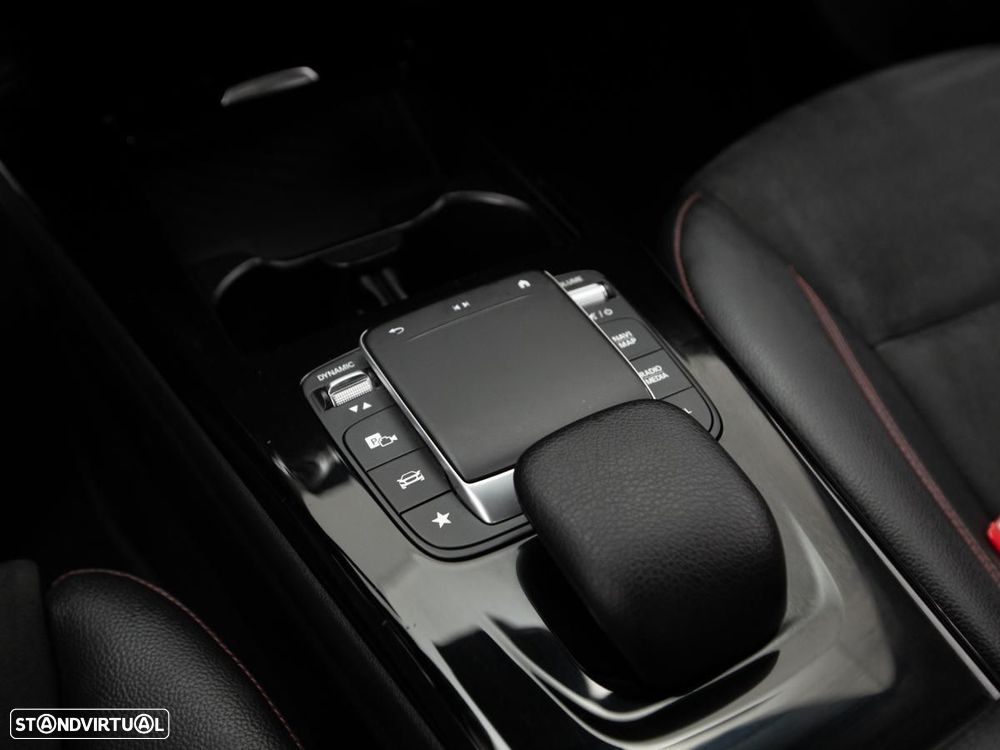 Mercedes-Benz A 250 Limousine - 24