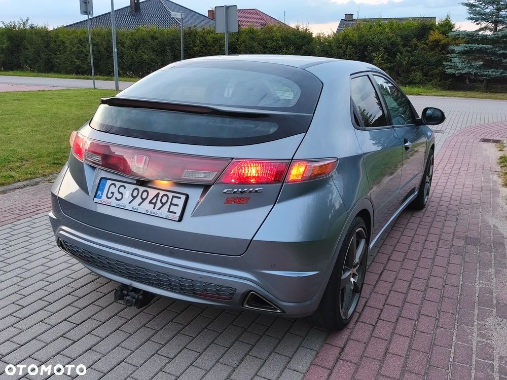 Honda Civic 1.8i-VTEC Sport - 6