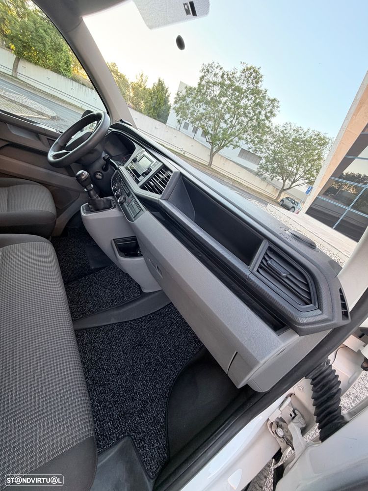 VW Transporter 2.0 TDI - 20