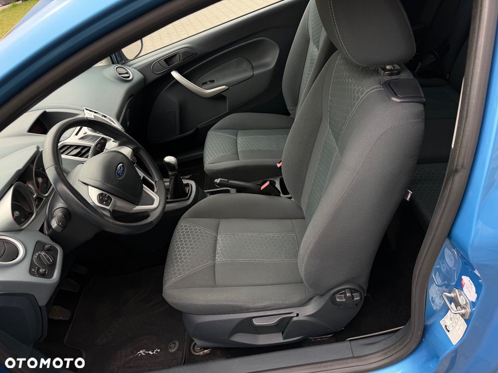 Ford Fiesta 1.25 SYNC Edition - 2