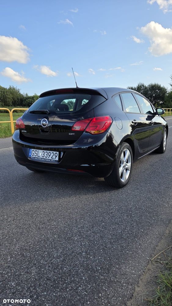 Opel Astra - 4