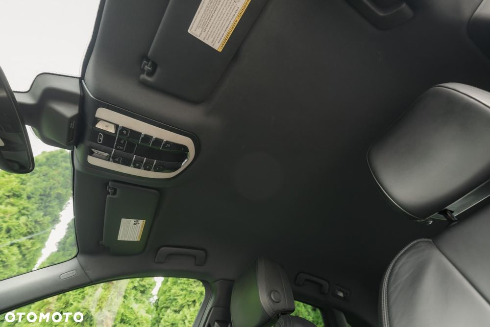 Porsche Macan - 34