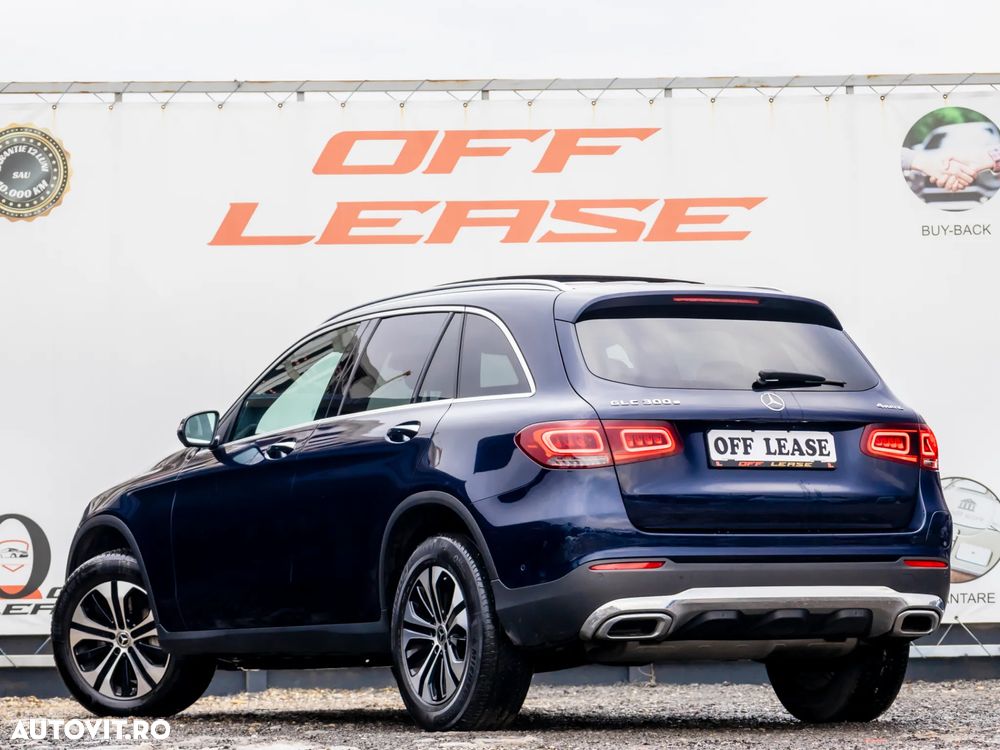 Mercedes-Benz GLC 300 e 4MATIC - 3
