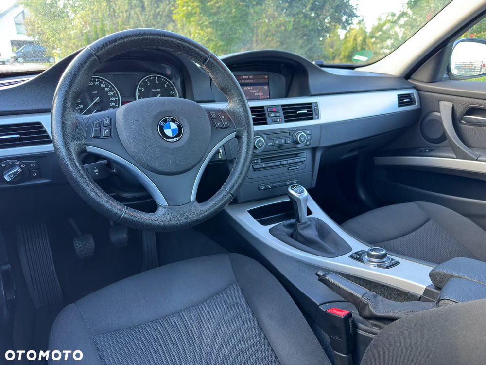 BMW Seria 3 320i Edition Sport - 5