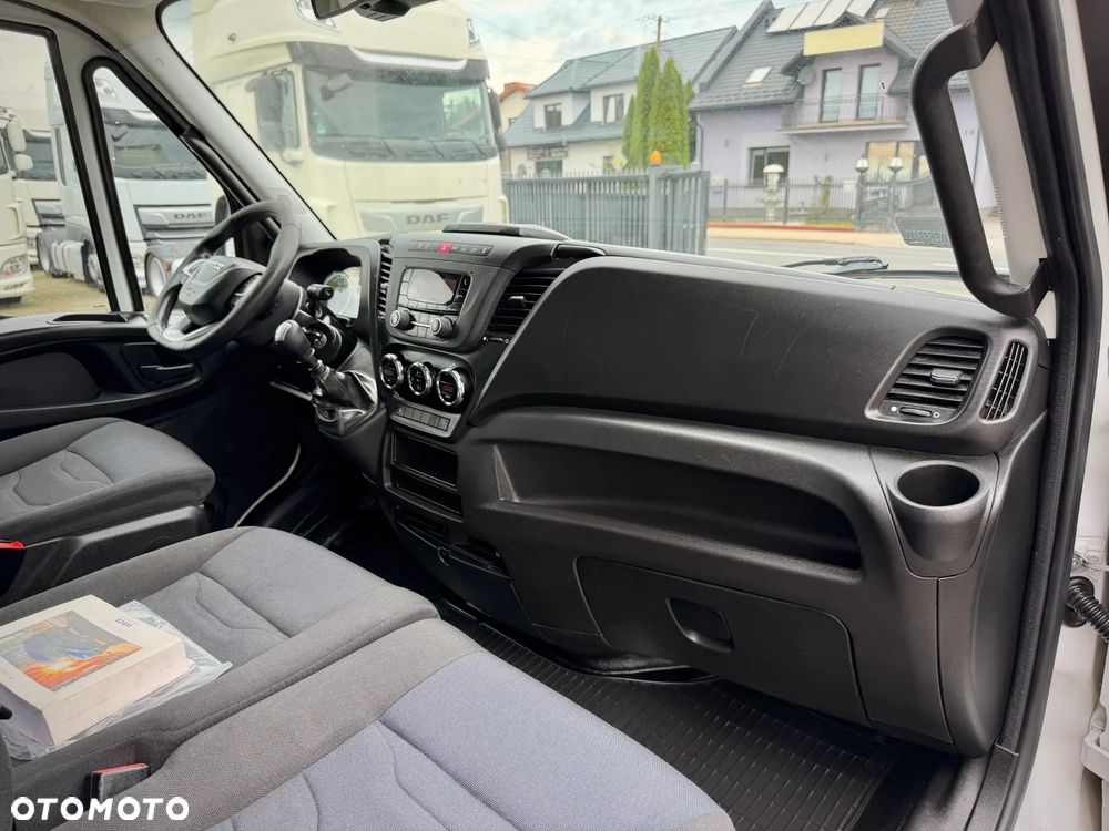 Iveco AUTO ZAREZERWOWANE DO 30.09.2026 - ZAPRASZAMY DO ZAPOZNANIA SIĘ PEŁNĄ OFERTĄ - 15