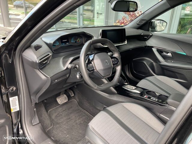 Peugeot e-2008 50 kWh Allure - 11