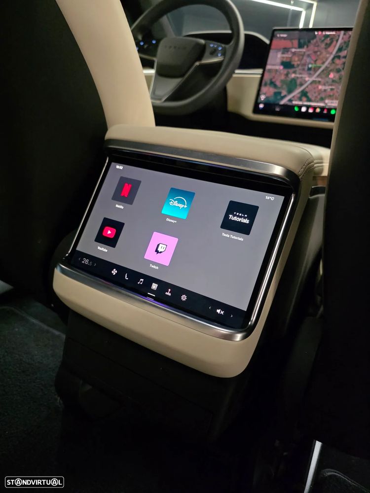 Tesla Model X Long Range AWD - 23