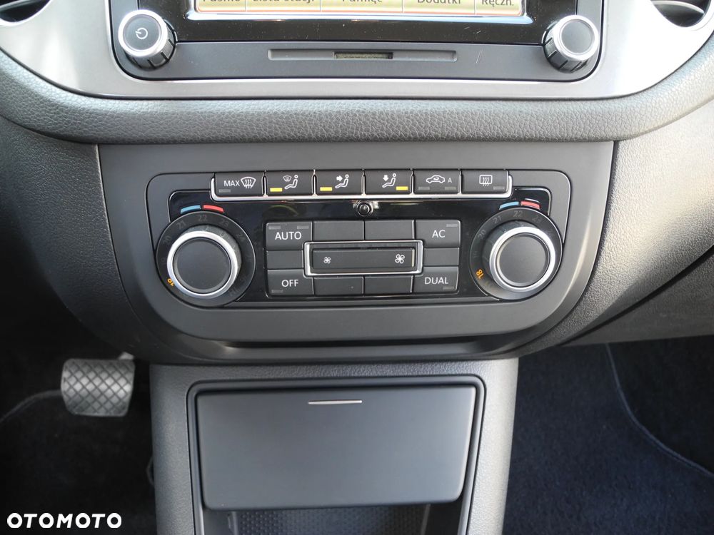 Volkswagen Tiguan - 12