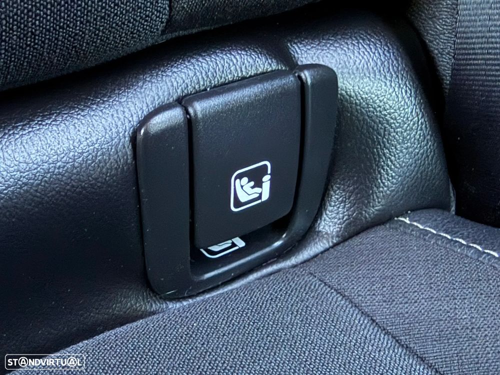 Volvo XC 40 T3 Momentum - 22