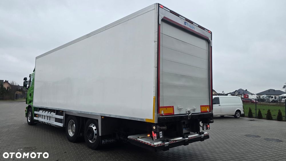 Scania R400 Euro 5 6x2 kontener izoterma 22 palety winda import NL! niski przebieg! super stan! - 25