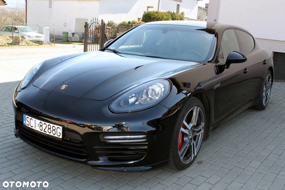 Porsche Panamera GTS - 3