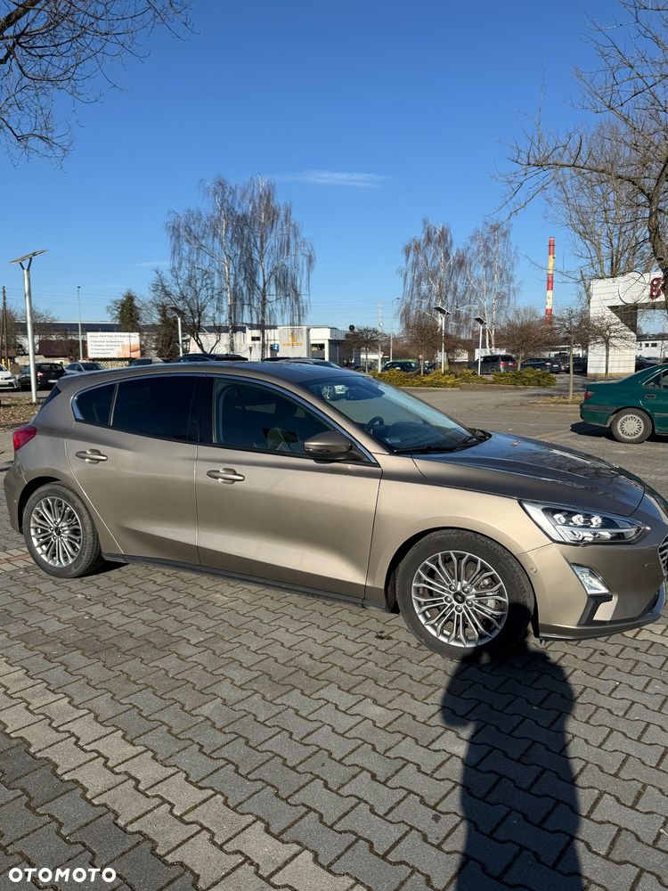 Ford Focus 1.0 EcoBoost Titanium Business - 4