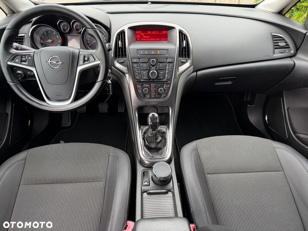 Opel Astra 1.4 Turbo Cosmo - 28