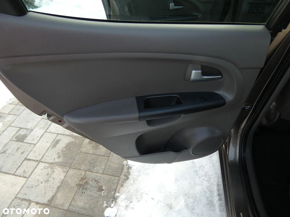 Kia Venga 1.6 CVVT Dream Team Edition - 33