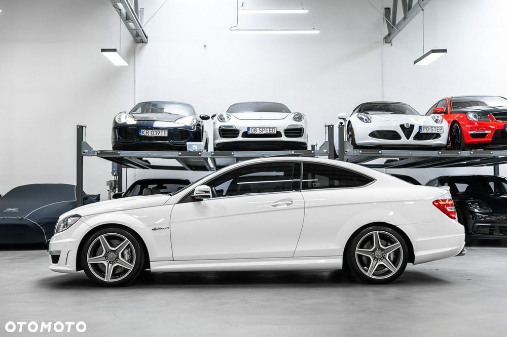 2013 Mercedes-Benz Klasa C, photograph 8