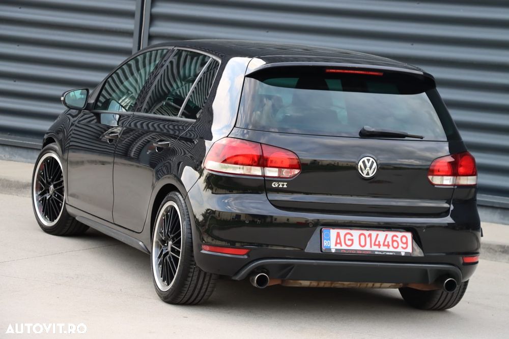 Volkswagen Golf - 13