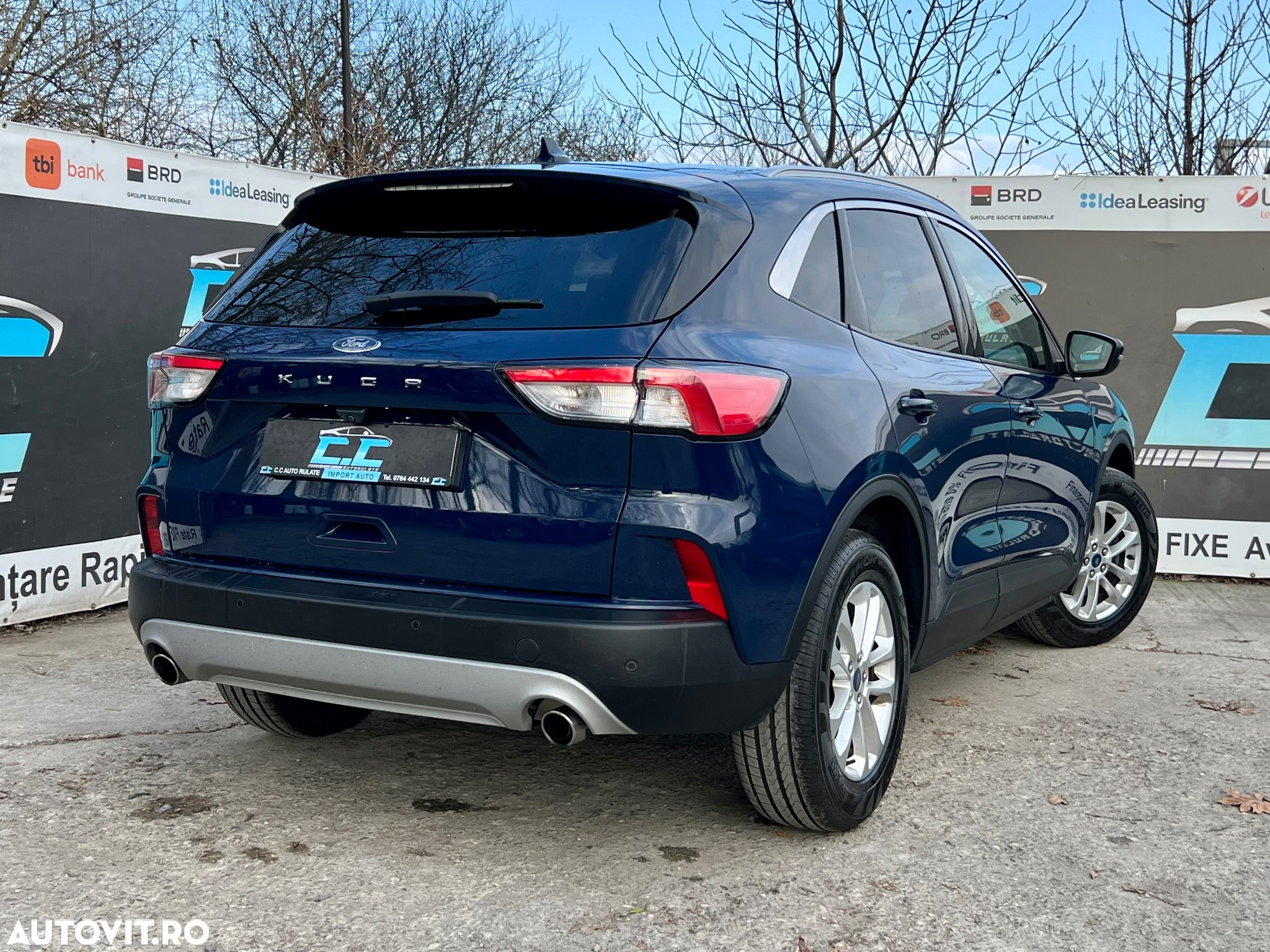 Ford Kuga 1.5 EcoBlue A8 FWD Titanium - 4