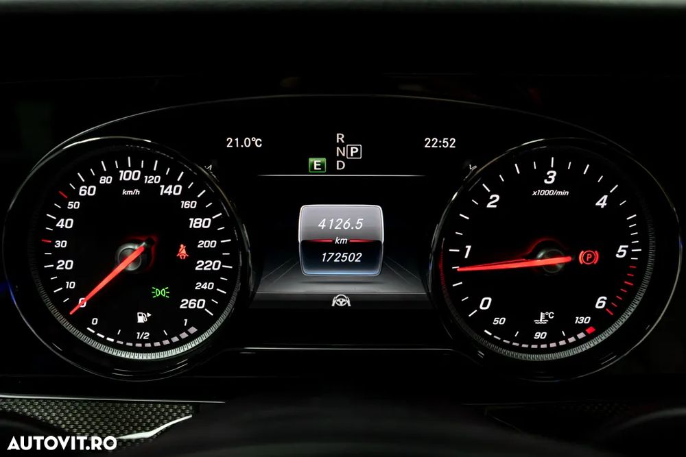Mercedes-Benz E 220 d 9G-TRONIC AMG Line - 37