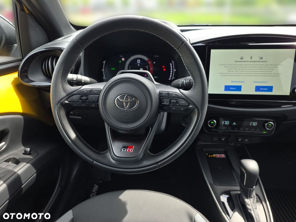 Toyota Aygo X Hybrid 1.5 Style e-CVT - 12