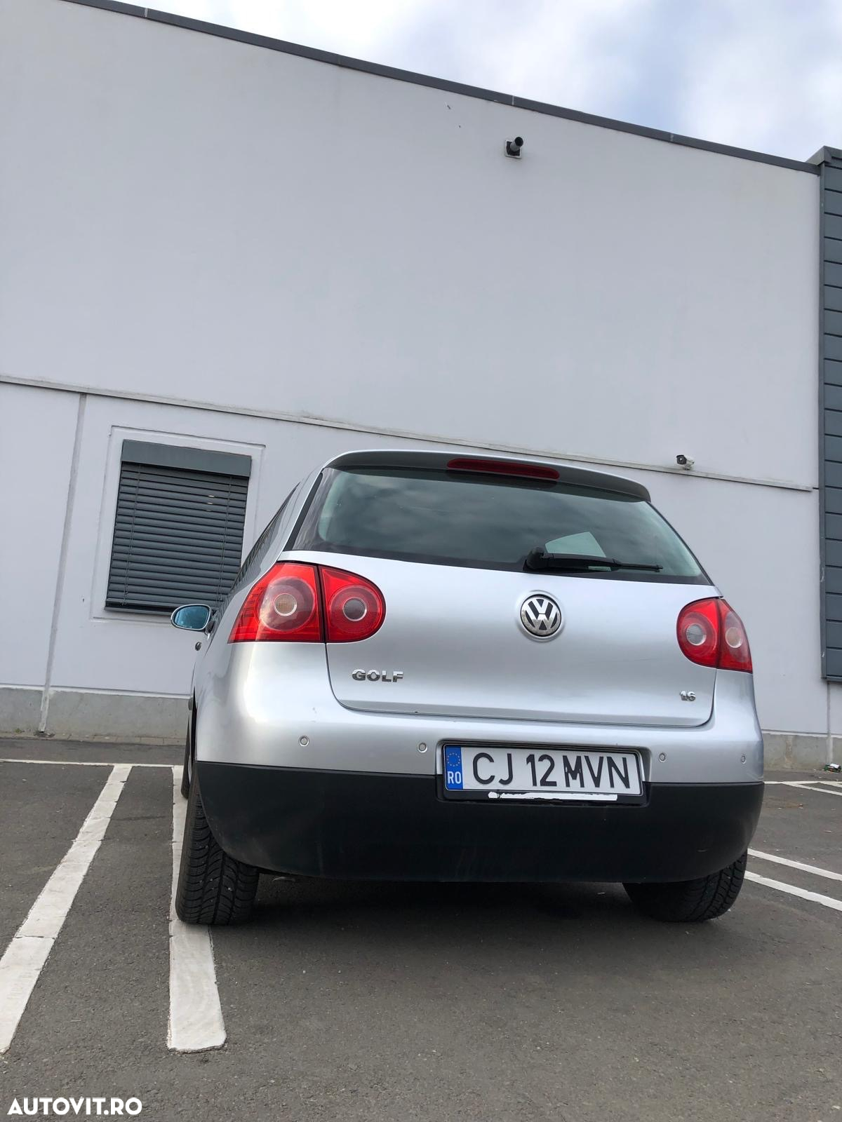 Volkswagen Golf - 23