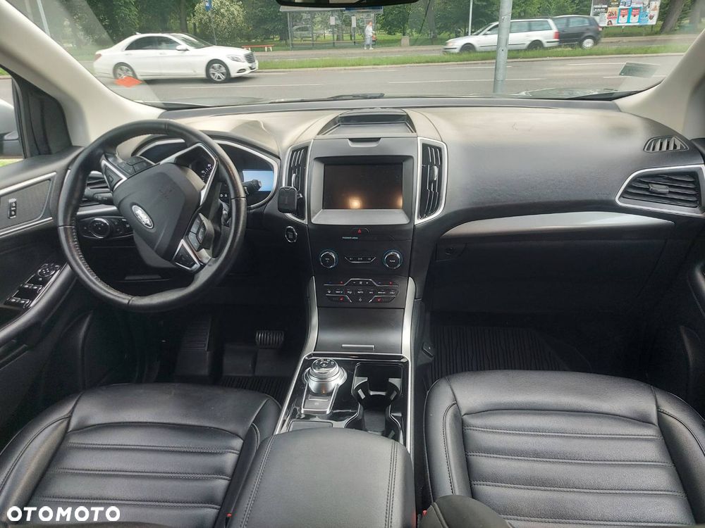 Ford Edge - 10