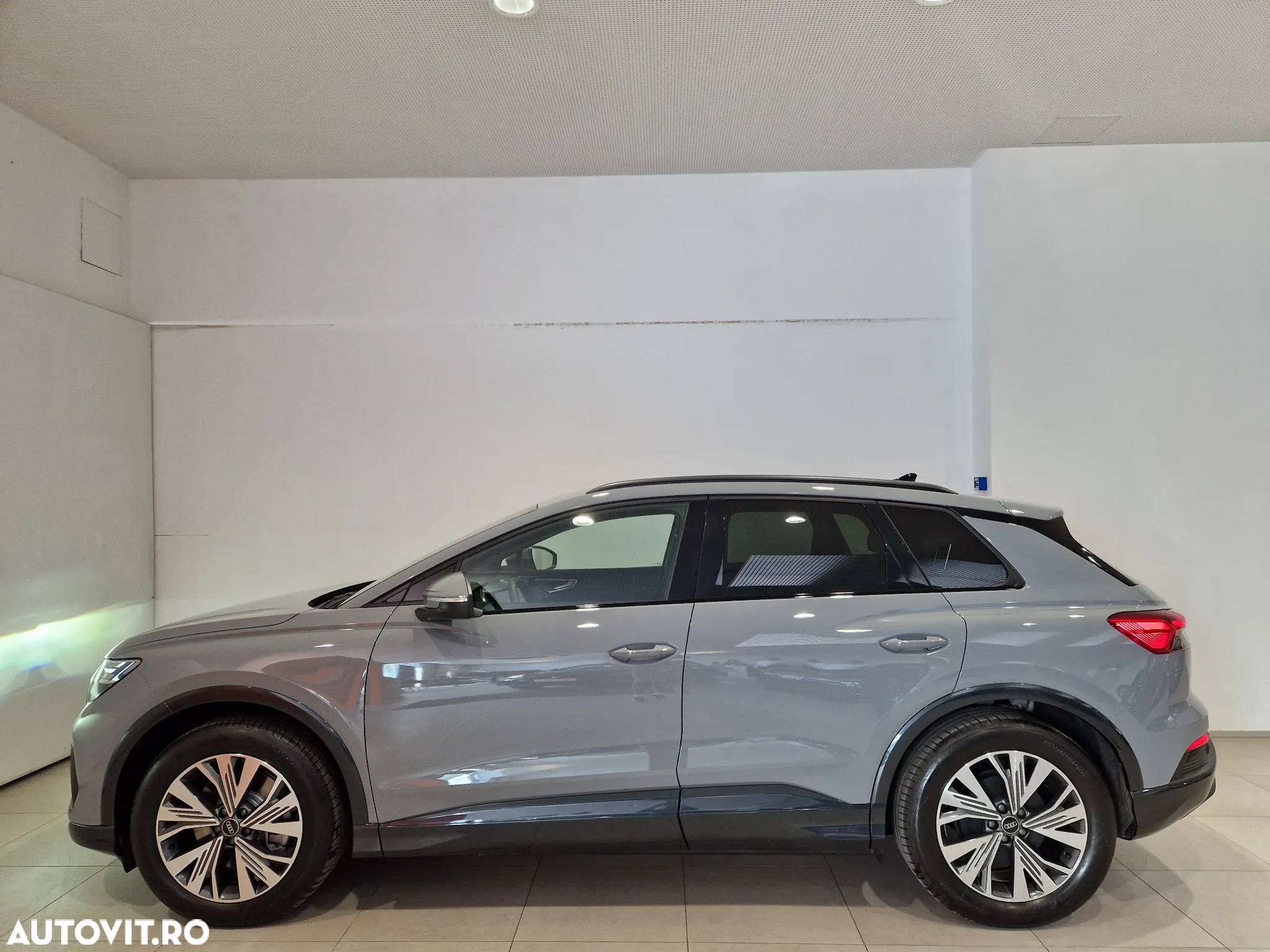 Audi Q4 e-tron 45 quattro - 2
