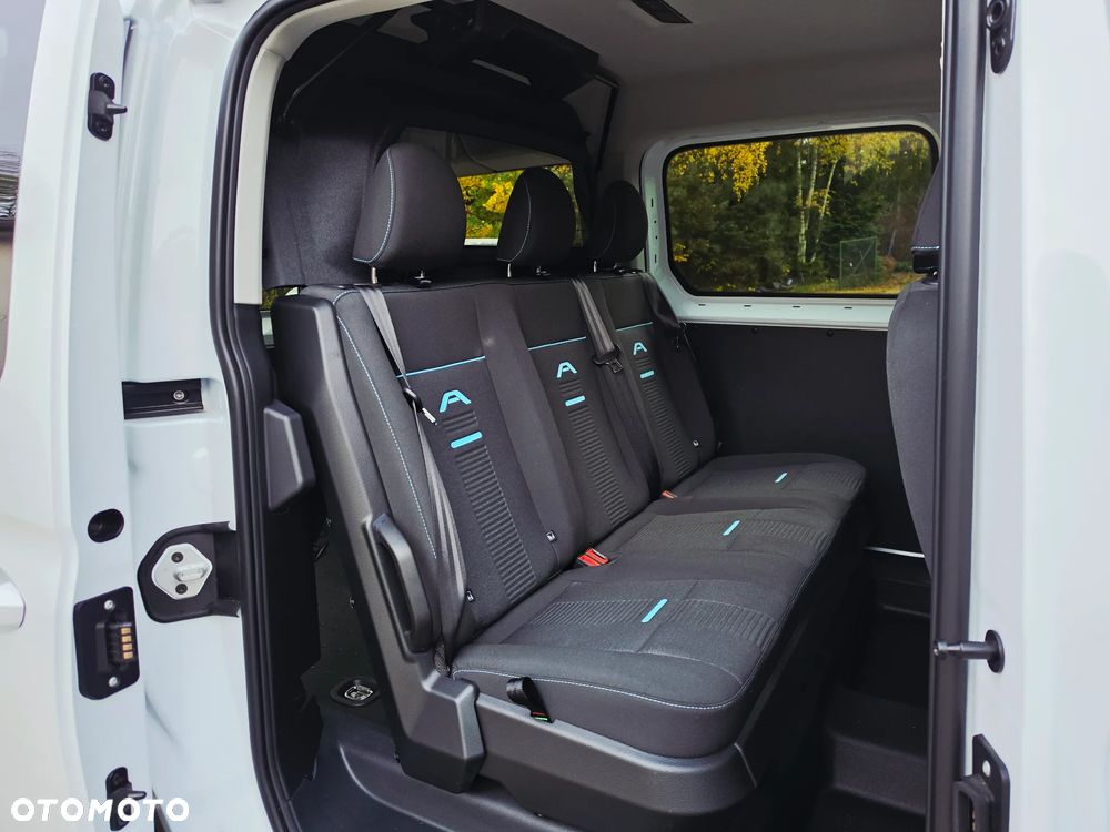 Ford Transit Connect - 29