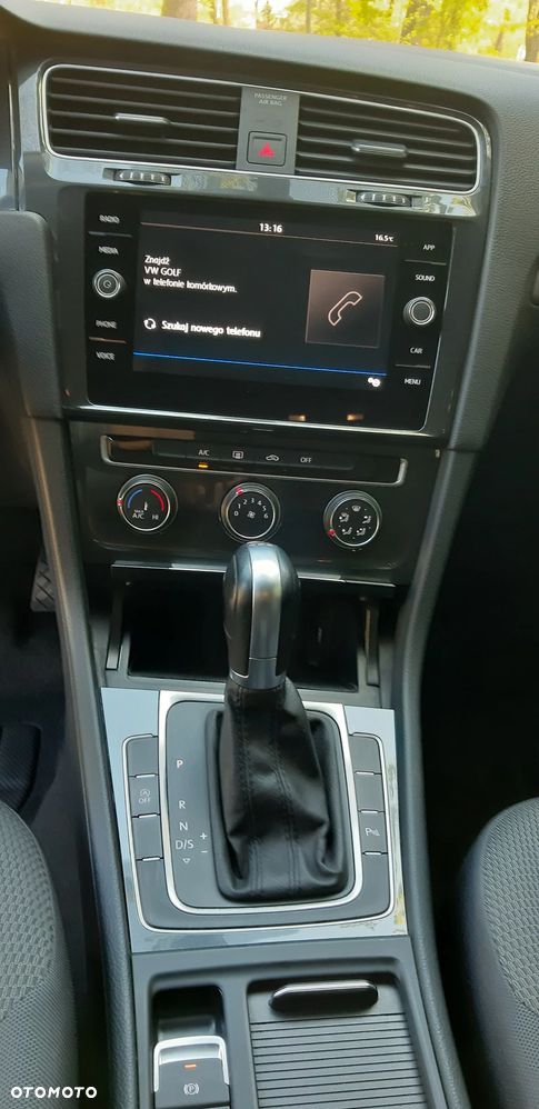 Volkswagen Golf - 23