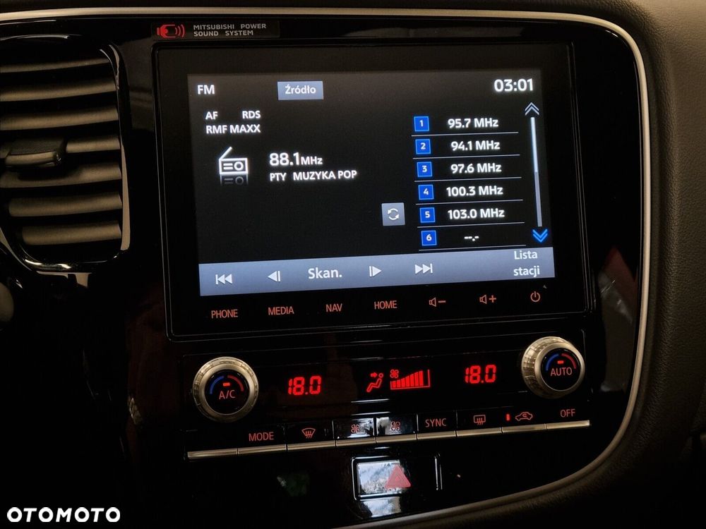 Mitsubishi Outlander Instyle + - 18