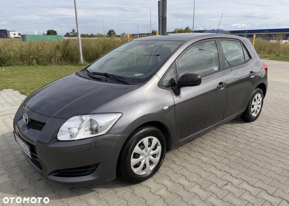 Toyota Auris 1.33 VVT-i Premium - 1